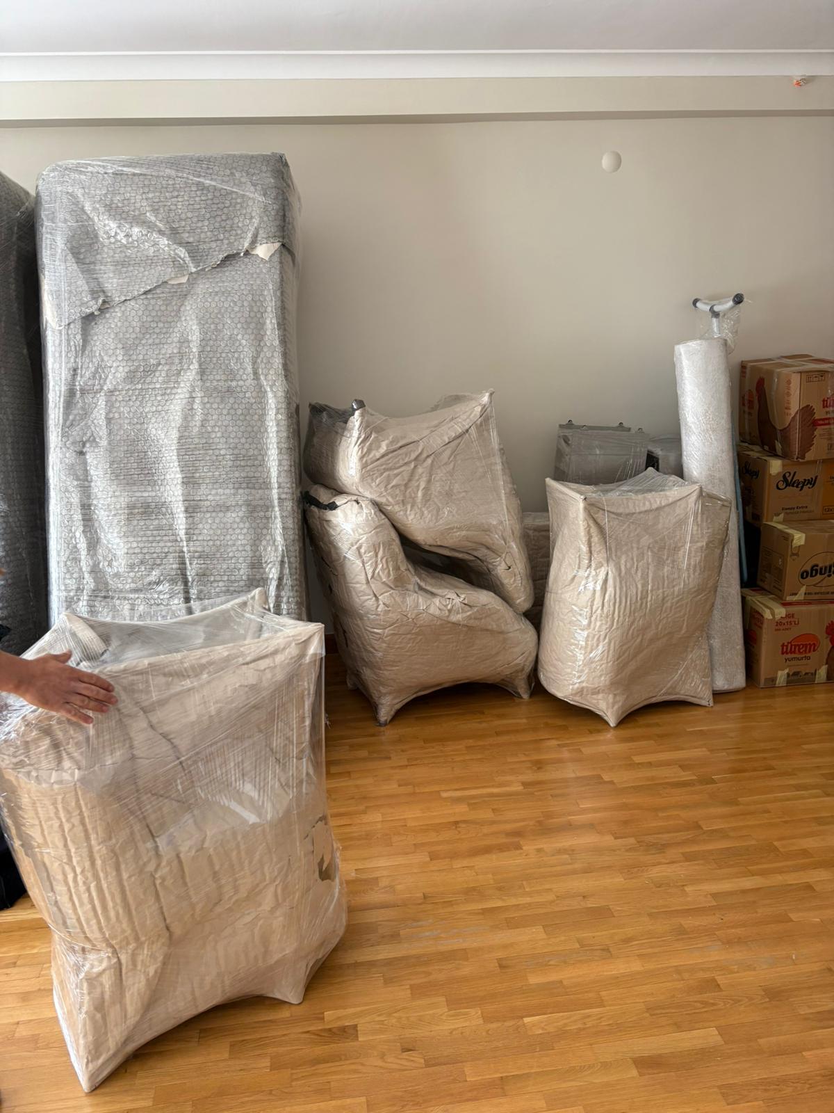 Eşya taşıma hazırlığı